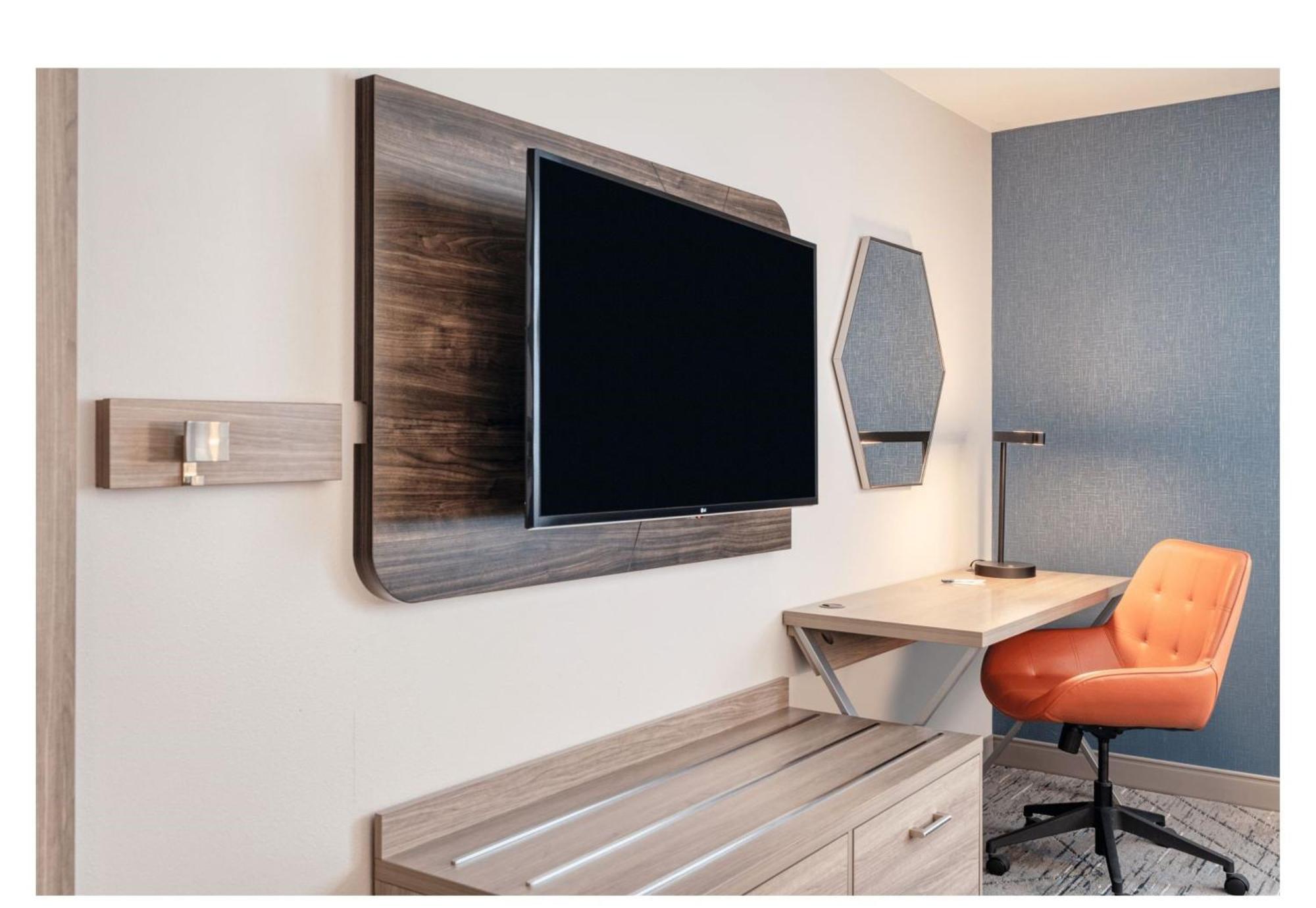 Hotel Express - Seattle South By Ihg 3*